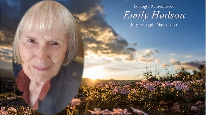Emily Hudson Photo 32