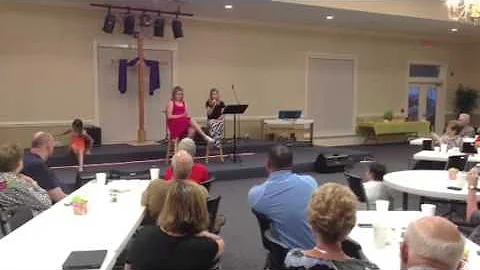 Allison Grayson Photo 20