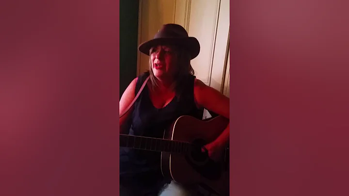 Angie Mckee Photo 29