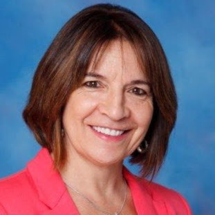 Anne Schneider Photo 14