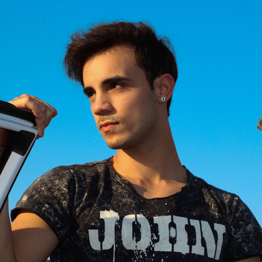 Eric Valente Photo 10