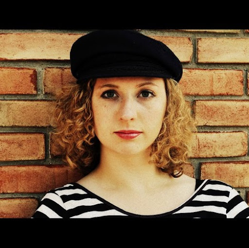 Elizabeth Wager Photo 10