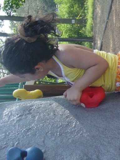 Julia Fuentes Photo 12