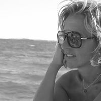 Suzanne Salgado Photo 7
