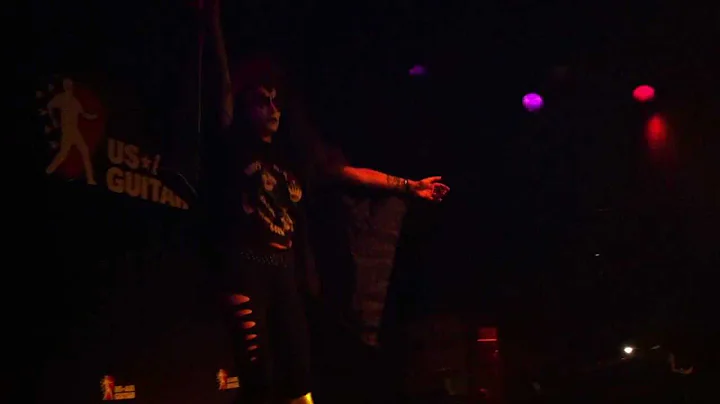 Janene Simmons Photo 6