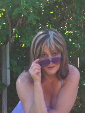 Sandra Moore Photo 24