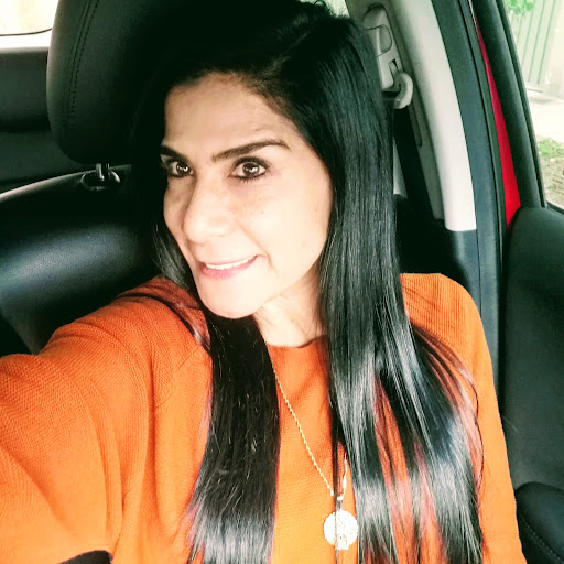 Ana Barrantes Photo 10