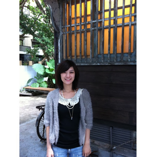 Claire Chen Photo 11
