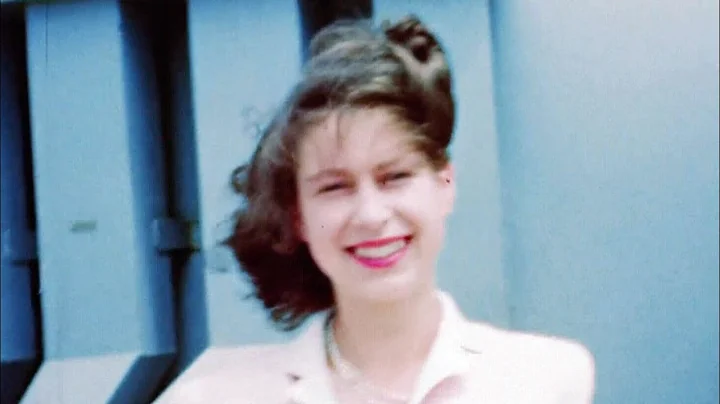 Elizabeth Young Photo 48
