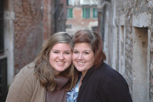 Amy Stratton Photo 18
