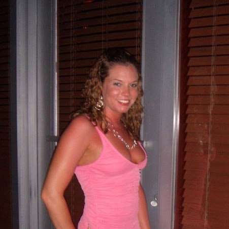 Elizabeth Workman Photo 12