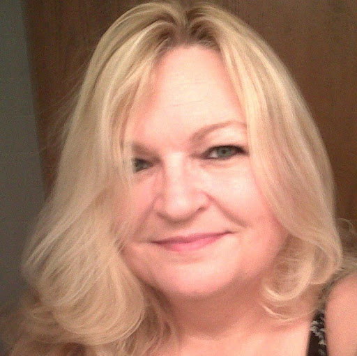 Penny Moore Photo 16