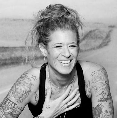 Ellen Abraham Photo 10