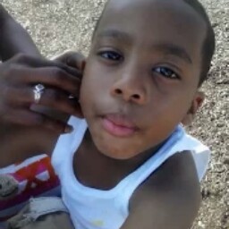Derrick Ivy Photo 9