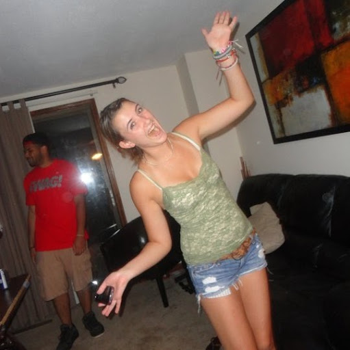 Kayla Davis Photo 13