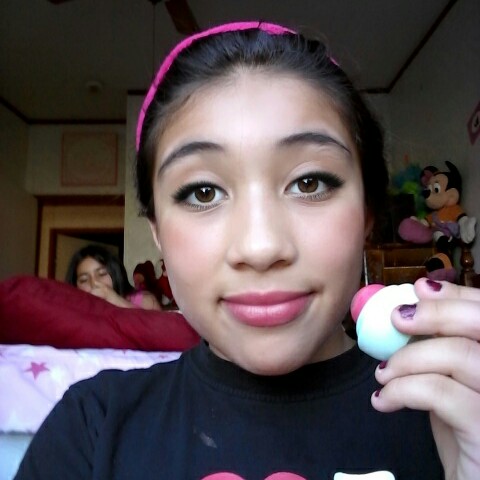 Stephanie Cuellar Photo 14