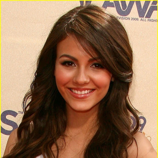 Victoria Justice Photo 12