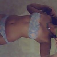 Samantha Young Photo 4