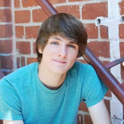 Zachary Donovan Photo 5