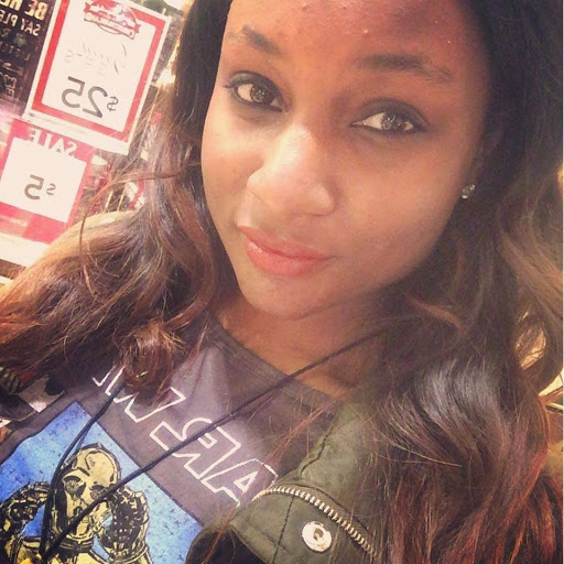 Ebony Scott Photo 13