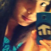 Yara Salazar Photo 4