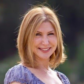 Lorraine Wong Photo 15