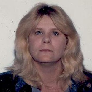 Debbie Hutton Photo 11