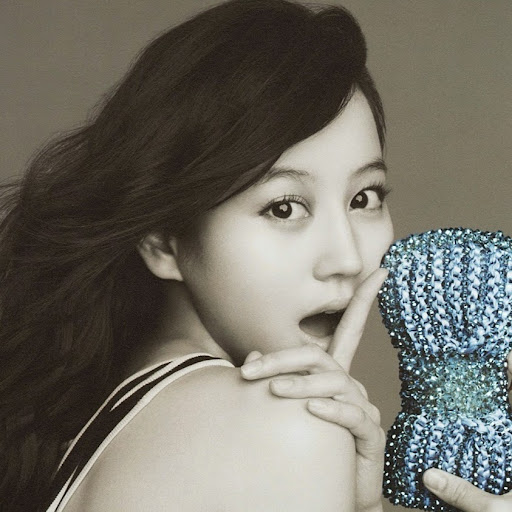 Yichen Chen Photo 13