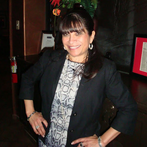 Valerie Martinez Photo 13