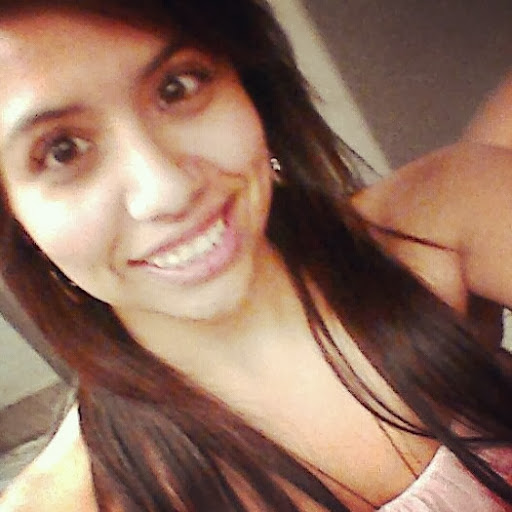 Michelle Guzman Photo 16