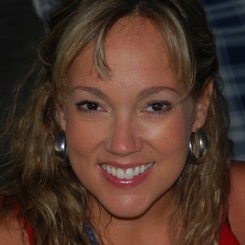 Joy Jensen Photo 10