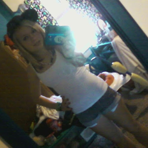 Brandy Hughes Photo 10