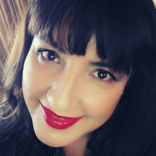 Yolanda Suarez Photo 11