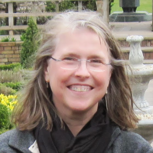Claudia Henley Photo 8