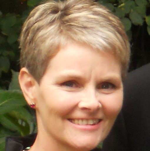 Lori Roach Photo 12