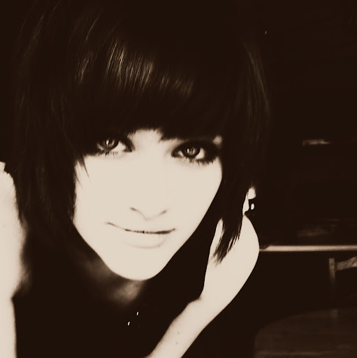 Sarah Burger Photo 16
