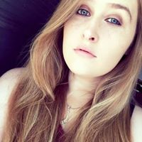 Kayla Wood Photo 6