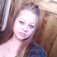 Samantha Rowland Photo 15