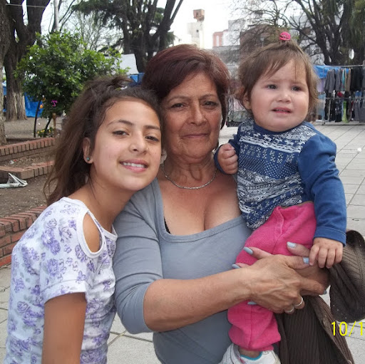 Celia Caceres Photo 9