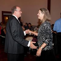 Robin Kelly Photo 6