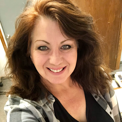 Angela Snyder Photo 17
