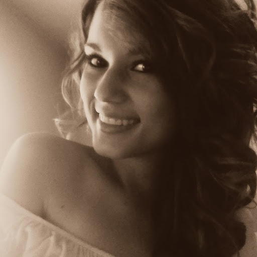 Jamie Hidalgo Photo 7