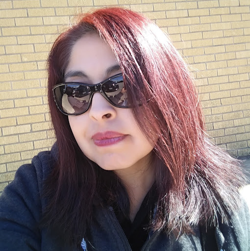 Vivian Macias Photo 10