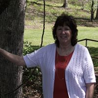 Carolyn Lindsey Photo 9