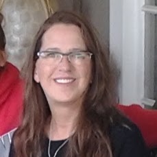 Robin Kelly Photo 17