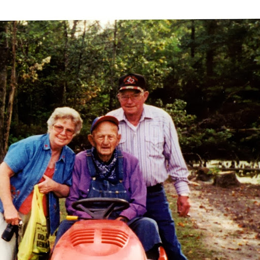 Jimmie Kennedy Photo 10
