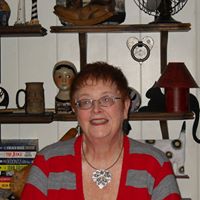 Suzanne Goss Photo 1