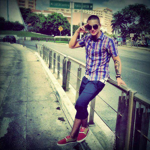 Mayra Fuentes Photo 15
