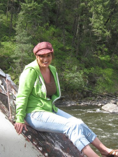 Christine Connors Photo 14