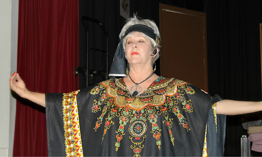 Becky Hibbard Photo 9